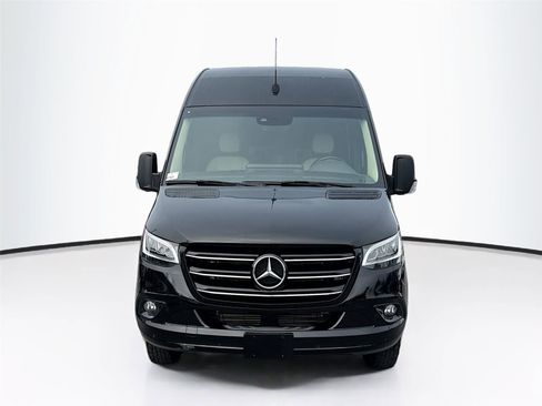 Used 2021 Mercedes-Benz Sprinter 3500 image 22
