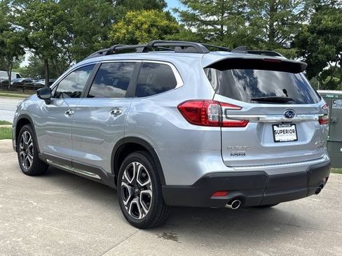 Used 2025 Subaru Ascent Touring w/ Popular Package #2 AWD/4WD image 11