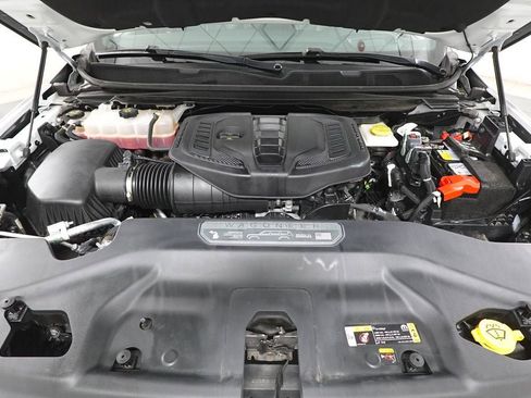 Used 2024 Jeep Wagoneer L Series III w/ Flexible Seating Group image 32