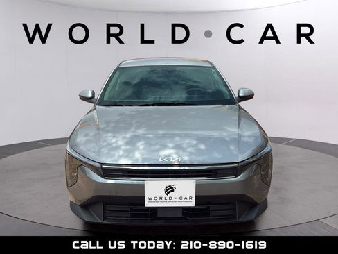 Used 2025 Kia K4 FWD image 9