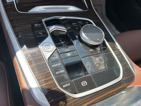 Used 2024 BMW X5 sDrive40i w/ M Sport Package image 13