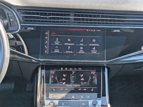 Used 2021 Audi Q7 2.0T Premium Plus w/ Premium Plus Package image 18