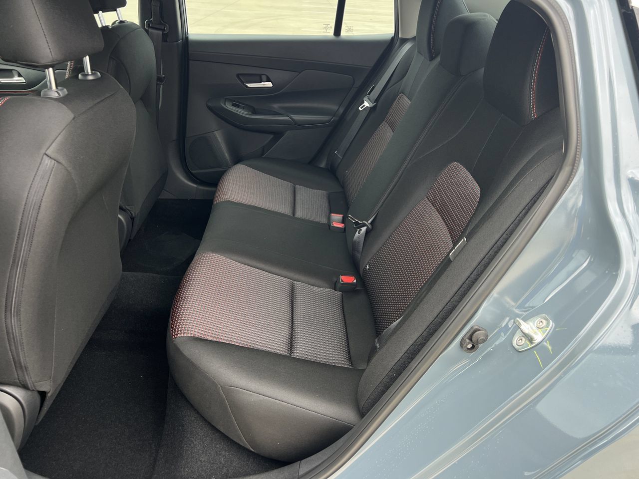 New 2027 Nissan Sentra SR w/ Floor Mat Package FWD image 13