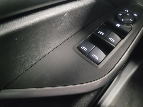 Used 2024 Chevrolet Trax LS image 27