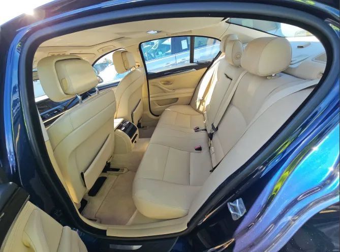 Used 2013 BMW 535i Sedan w/ Technology Pkg RWD image 3