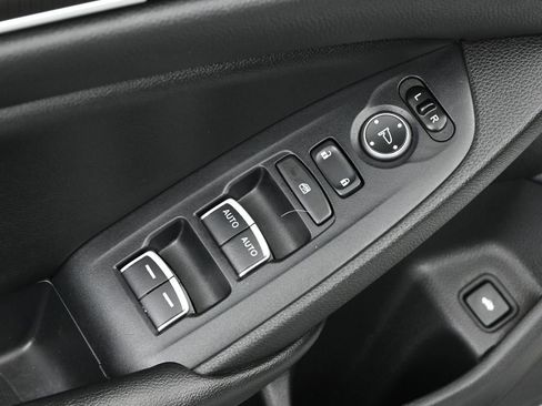 Used 2020 Honda Accord Sport image 9