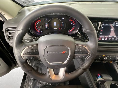 Used 2022 Dodge Durango SXT w/ Anodized Platinum Package image 11