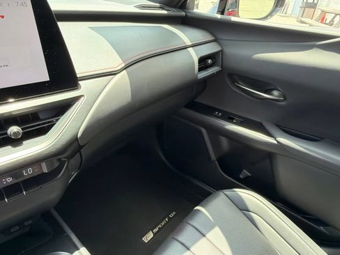 Used 2023 Lexus UX 250h F Sport FWD image 26