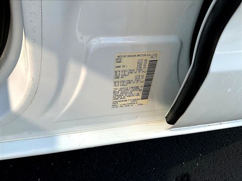 Used 2021 Nissan Frontier SV AWD/4WD image 19