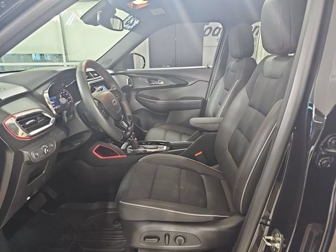 Certified 2023 Chevrolet TrailBlazer RS w/ Sun and Liftgate Package AWD/4WD image 19