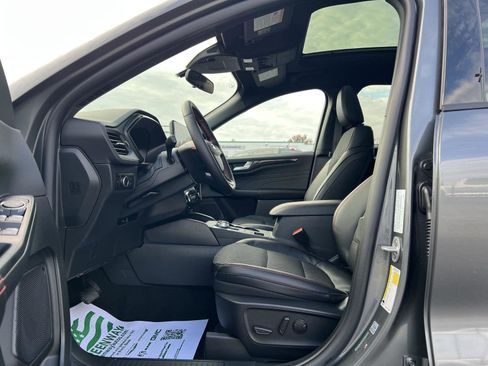 New 2026 Ford Escape ST-Line w/ Tech Pack #1 image 18