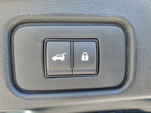 New 2025 Nissan Pathfinder SL image 7