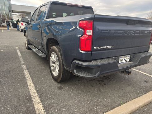 Used 2020 Chevrolet Silverado 1500 Custom w/ Custom Value Package image 9