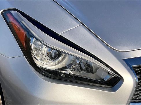 Used 2019 INFINITI Q70 L 3.7 w/ Sensory Package image 26