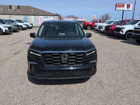 Used 2023 Honda Pilot LX image 15