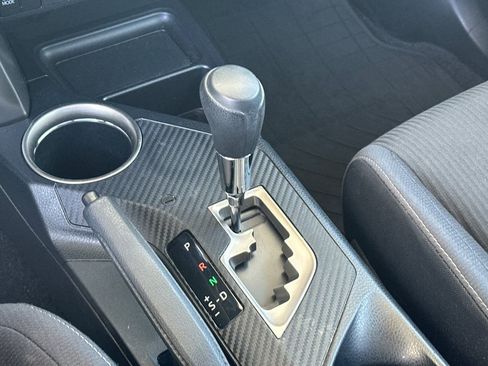 Used 2013 Toyota RAV4 XLE AWD/4WD image 24