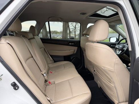 Used 2016 Subaru Outback 2.5i Limited AWD/4WD image 25