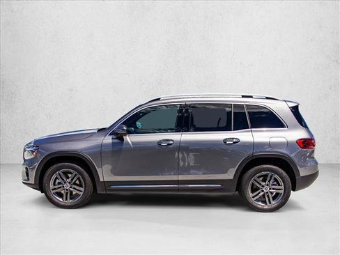 New 2026 Mercedes-Benz GLB 250 4MATIC image 8