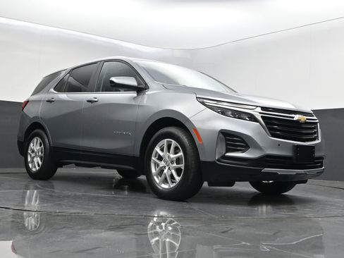 Used 2023 Chevrolet Equinox LT FWD image 36