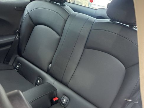 Used 2018 MINI Cooper 2-Door Hardtop FWD image 3