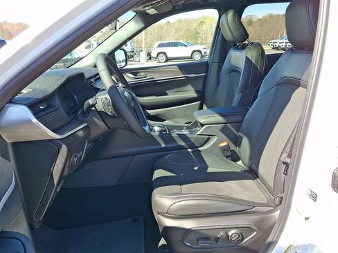 New 2026 Jeep Grand Cherokee 4WD image 6