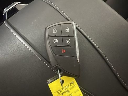 Used 2025 Buick Enclave Avenir w/ Trailering Package, 5000 lbs. FWD image 22