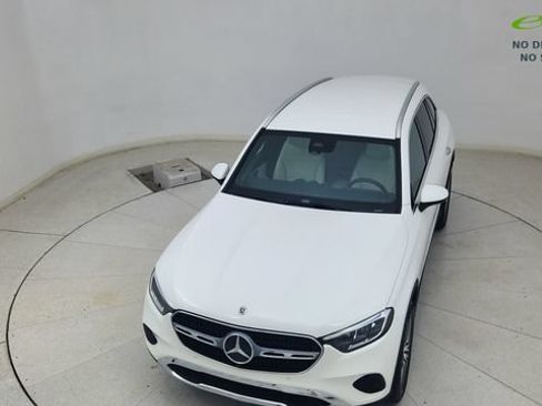 Used 2025 Mercedes-Benz GLC 300 4MATIC image 79