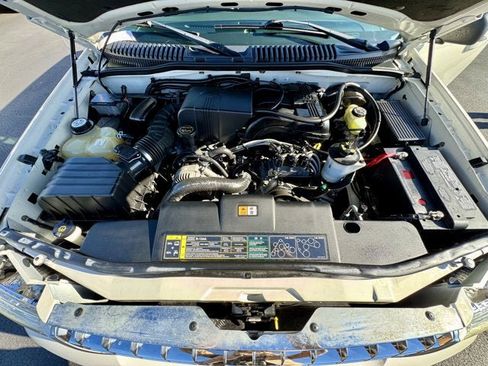 Used 2003 Ford Explorer Limited image 24