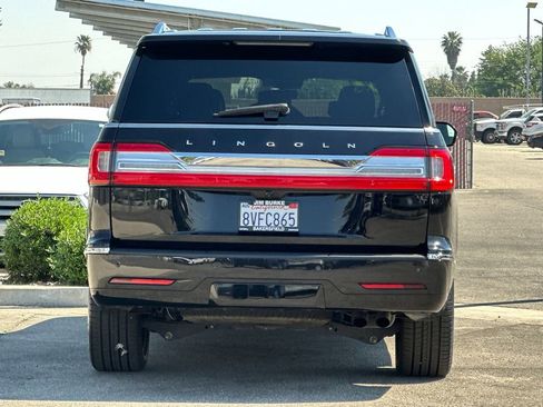 Certified 2019 Lincoln Navigator L Reserve image 5