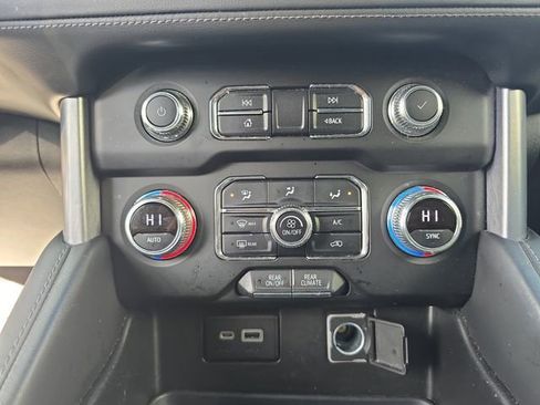 Used 2022 GMC Yukon XL SLE w/ Gmc Pro Safety Plus Package image 21