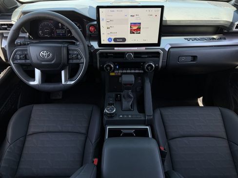 Used 2026 Toyota Tacoma TRD Off-Road w/ TRD Off Road Premium Package AWD/4WD image 11