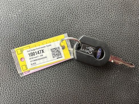 Used 2016 Ford F250 Lariat w/ Chrome Package image 32