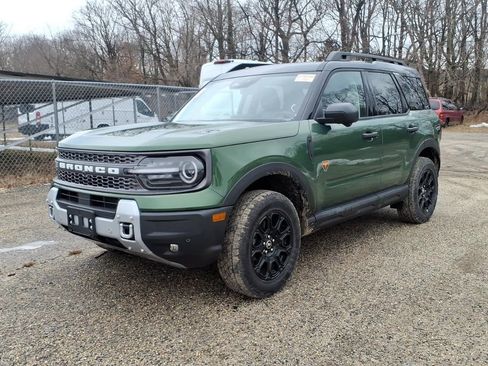 Used 2025 Ford Bronco Sport Badlands image 6