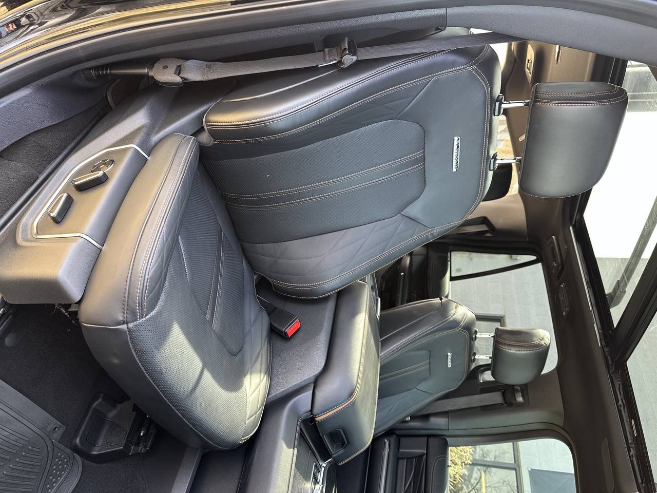 Used 2024 Ford Expedition Max Platinum AWD/4WD image 24