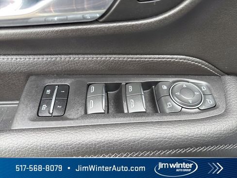 Used 2024 GMC Yukon Denali image 30