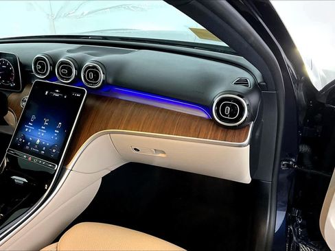 Used 2023 Mercedes-Benz C 300 4MATIC Sedan image 19