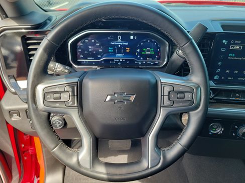 Used 2023 Chevrolet Silverado 1500 RST RWD image 15