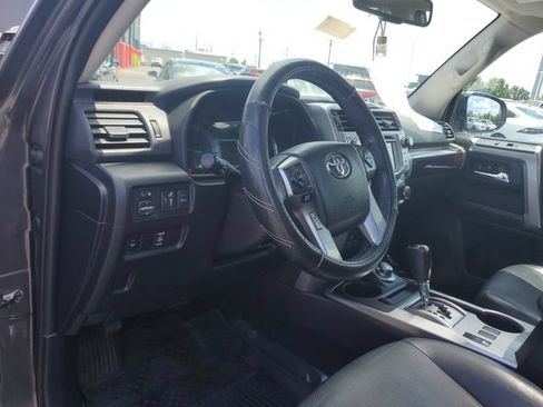 Used 2017 Toyota 4Runner Limited AWD/4WD image 20