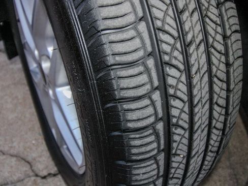 Used 2024 Ford Edge SEL image 6