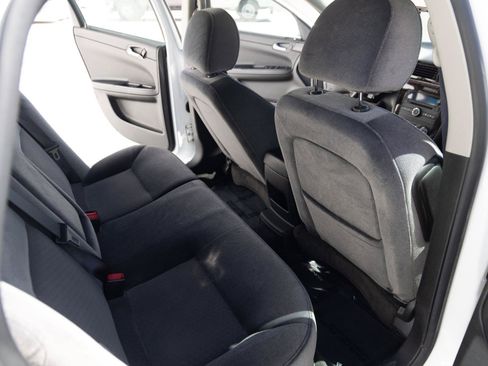 Used 2013 Chevrolet Impala LT FWD image 15