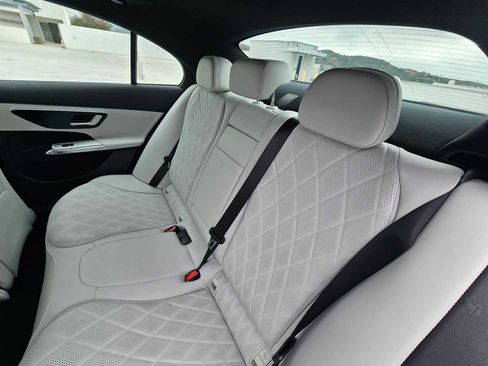 Used 2026 Mercedes-Benz E 350 Sedan image 17