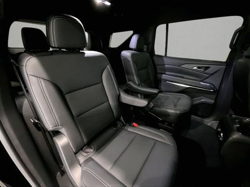 Used 2026 Chevrolet Traverse LT FWD image 29