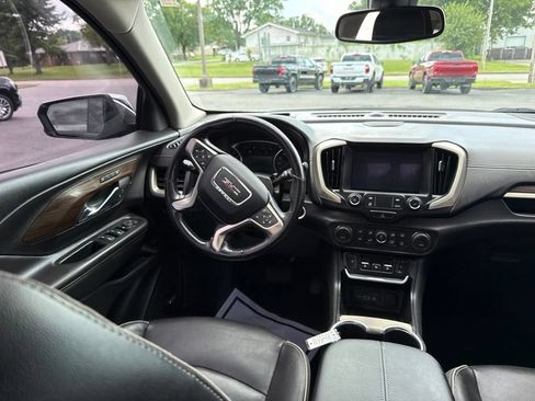 Used 2020 GMC Terrain Denali w/ Denali Premium Package FWD image 15