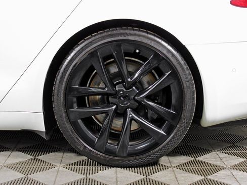 Used 2022 Tesla Model S Plaid image 38