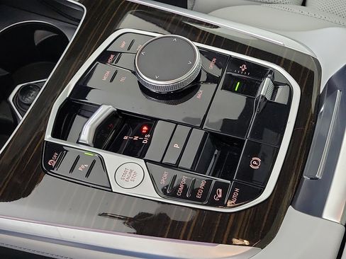 Certified 2023 BMW X7 xDrive40i w/ Premium Package image 22