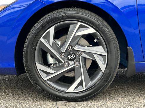 Used 2025 Hyundai Elantra Sport FWD image 26
