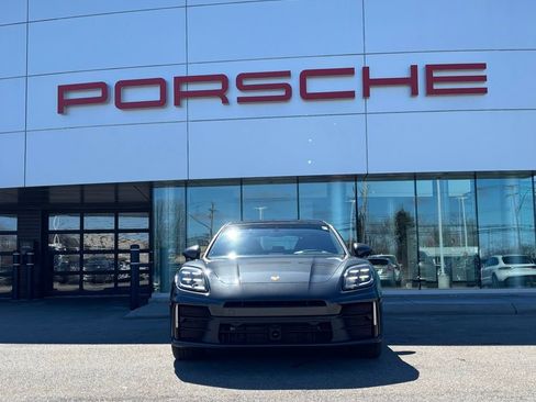 New 2026 Porsche Panamera image 19