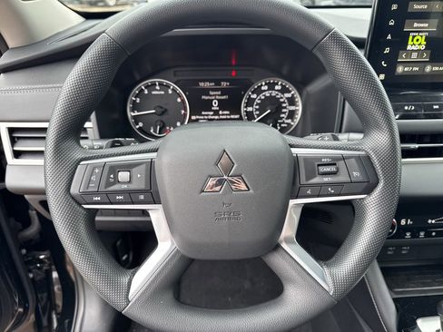 New 2026 Mitsubishi Outlander ES AWD/4WD image 8