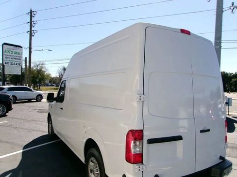 Used 2013 Nissan NV 2500 SV w/ Technology Pkg RWD image 5