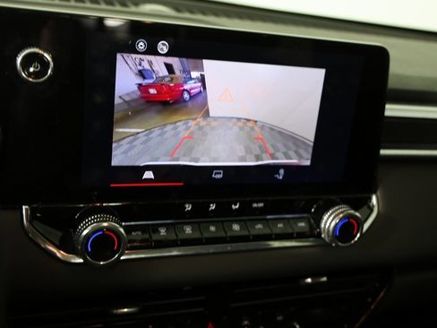 New 2025 GMC Canyon Elevation w/ Convenience Package image 19